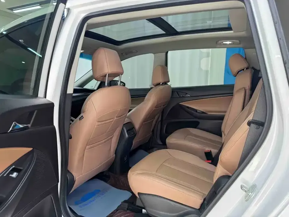 Buick GL6