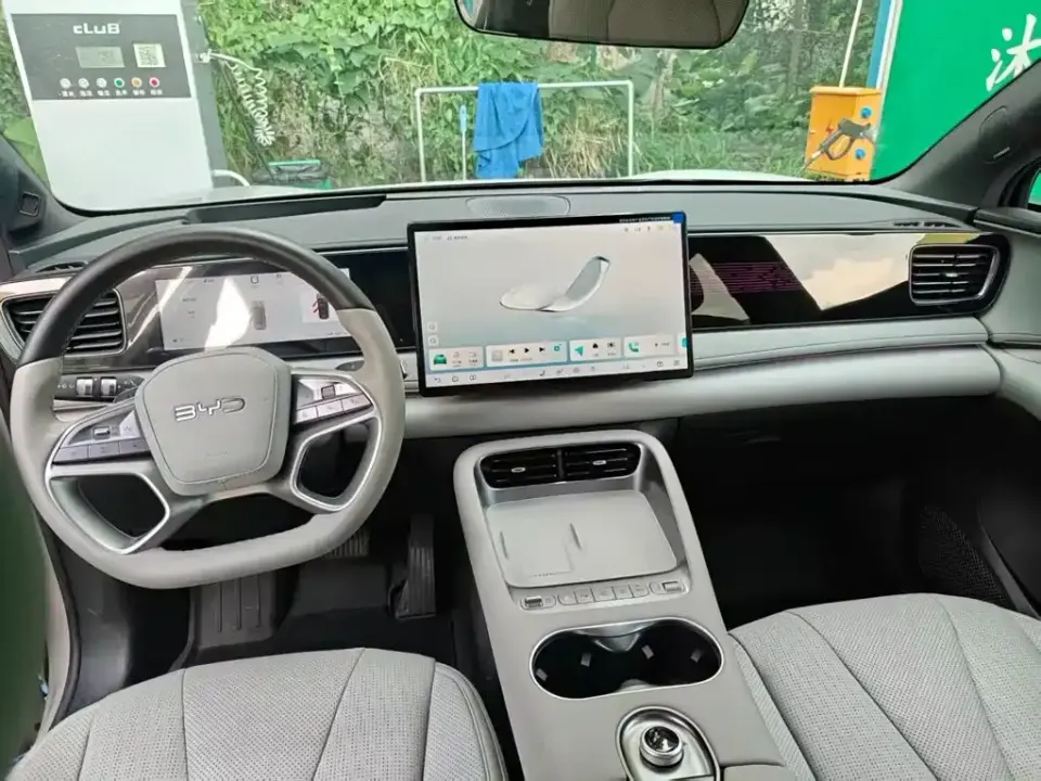 BYD Sealion 06