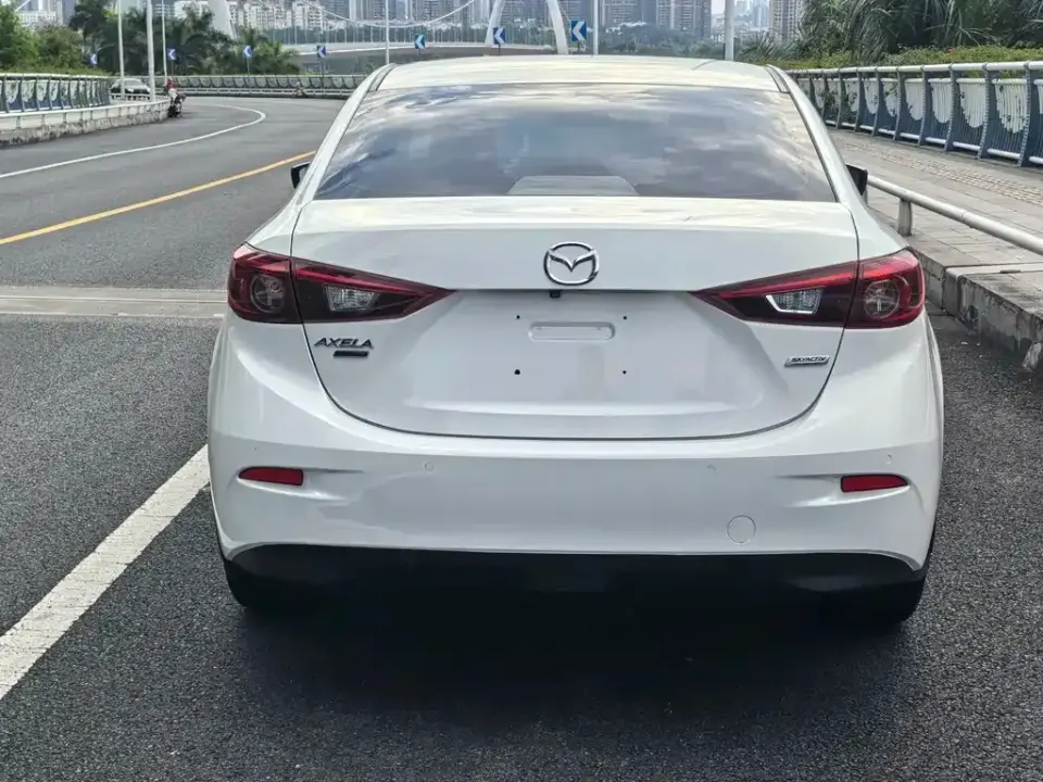 Mazda 3 Axela