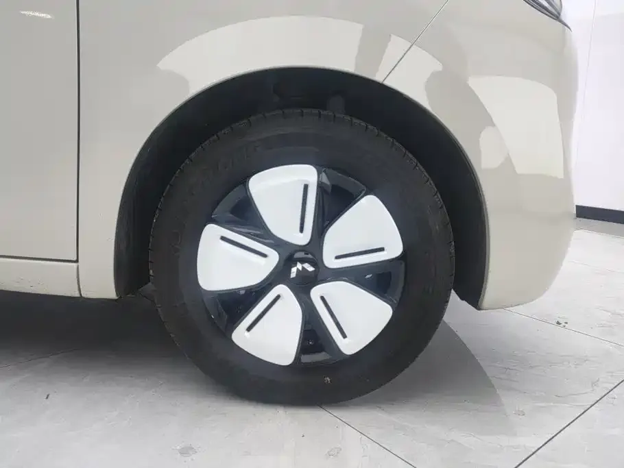 Wuling MINIEV