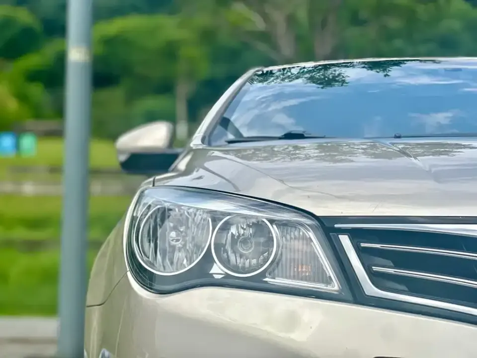 Roewe 350