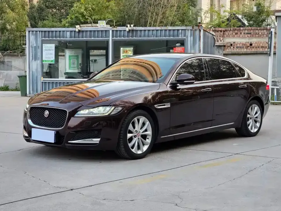 Jaguar XFL