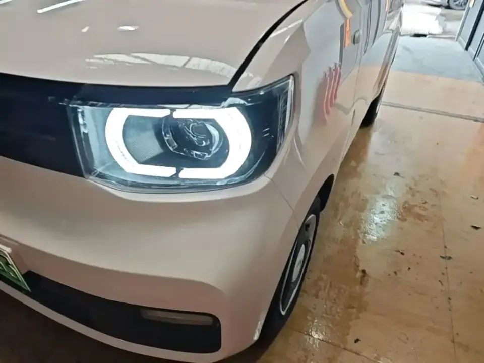 Wuling MINIEV