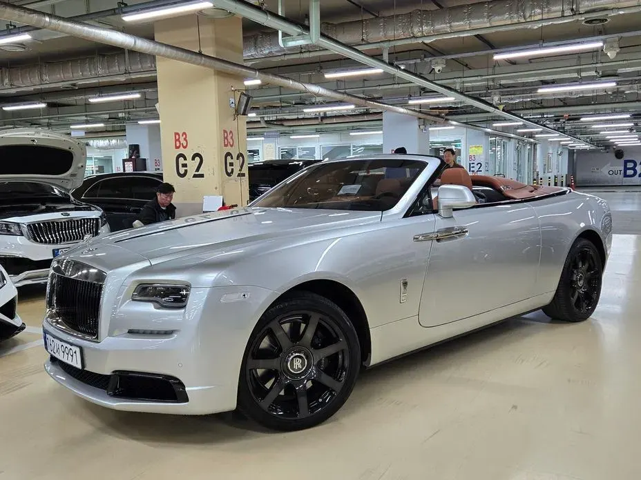 Rolls-Royce Dawn