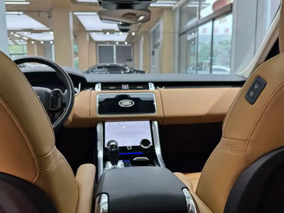 Land Rover Sport