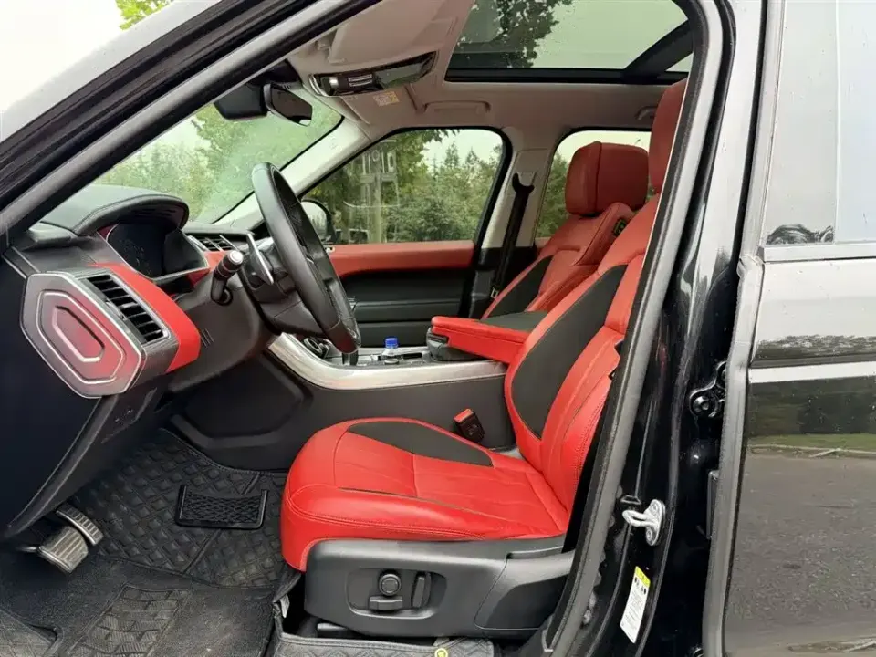 Land Rover Sport