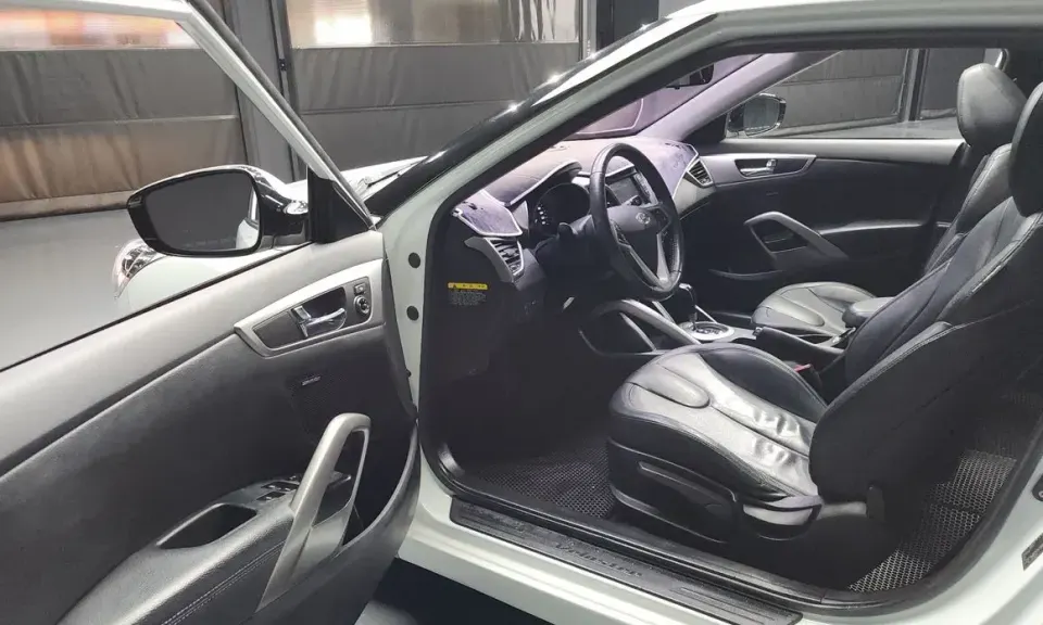 Hyundai Veloster