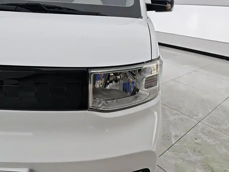 Wuling MINIEV