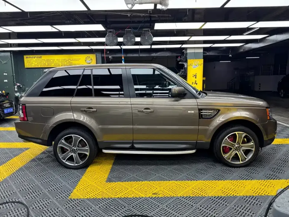 Land Rover Sport