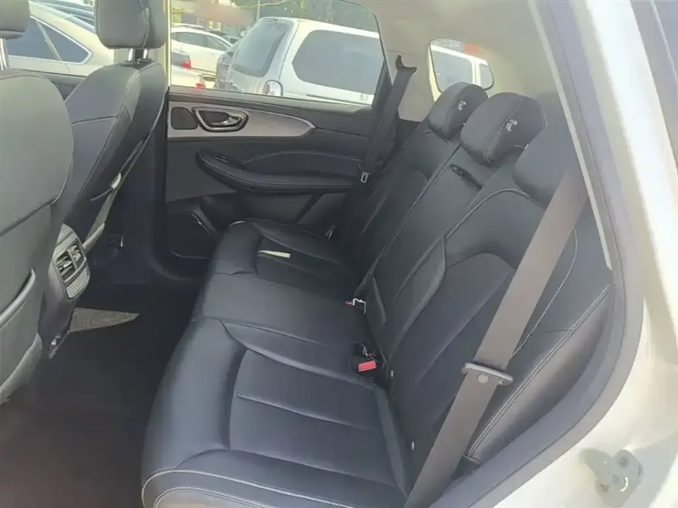 Roewe RX5 New Energy