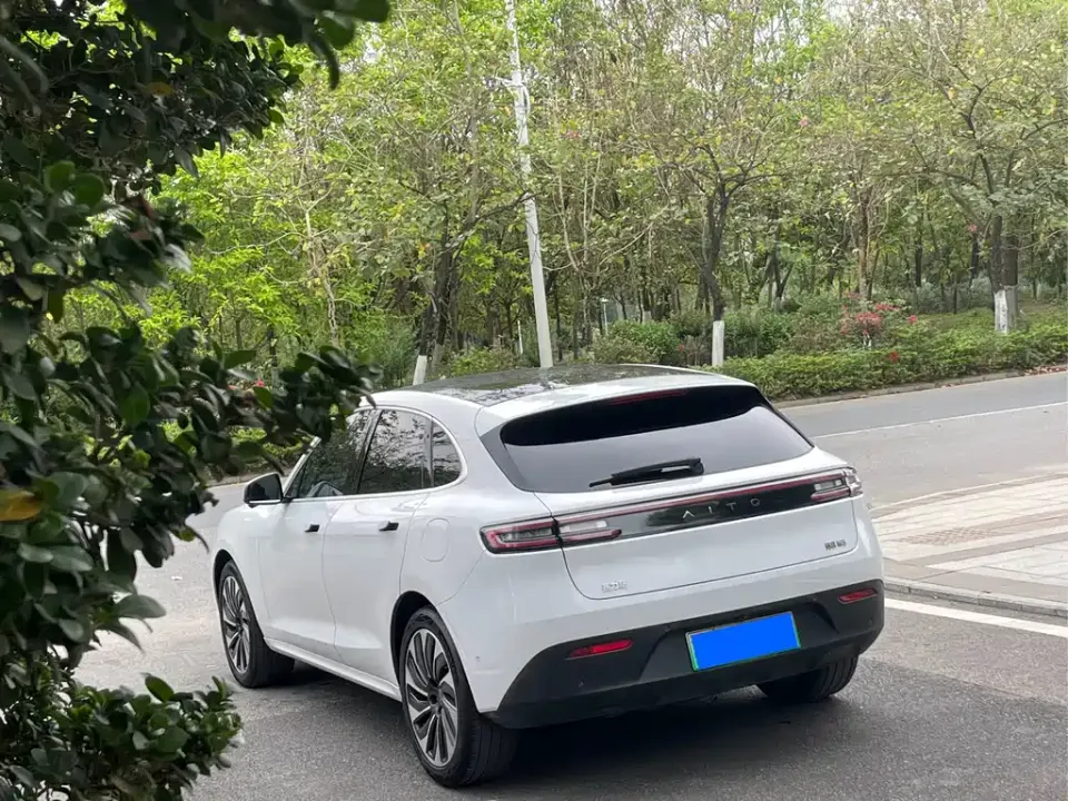 AITO AITO M5