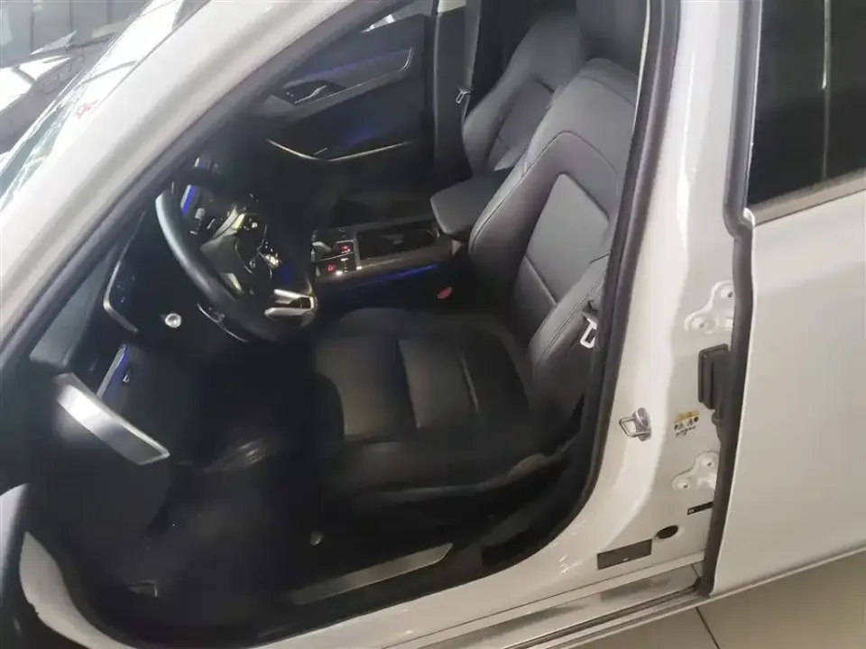 Jaguar XFL