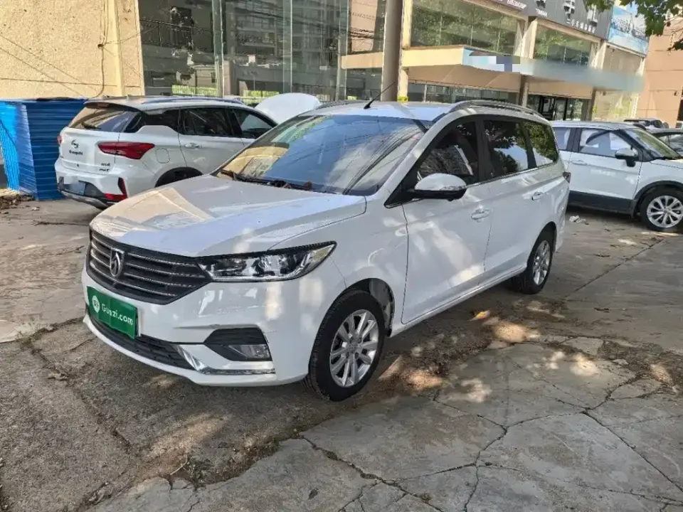 Baojun 360