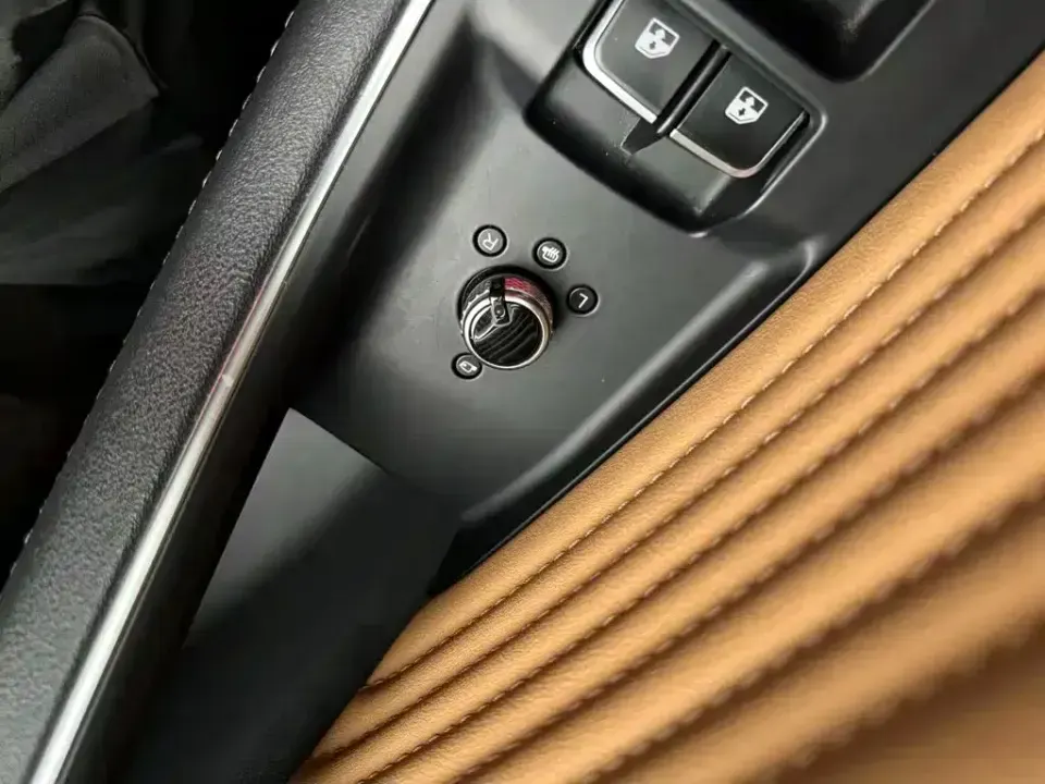 Hongqi Hongqi HS5