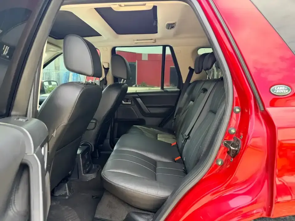 Land Rover Freelander 2