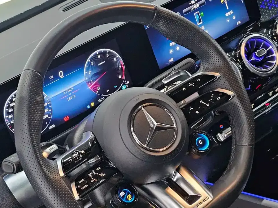 Mercedes-Benz GLB AMG