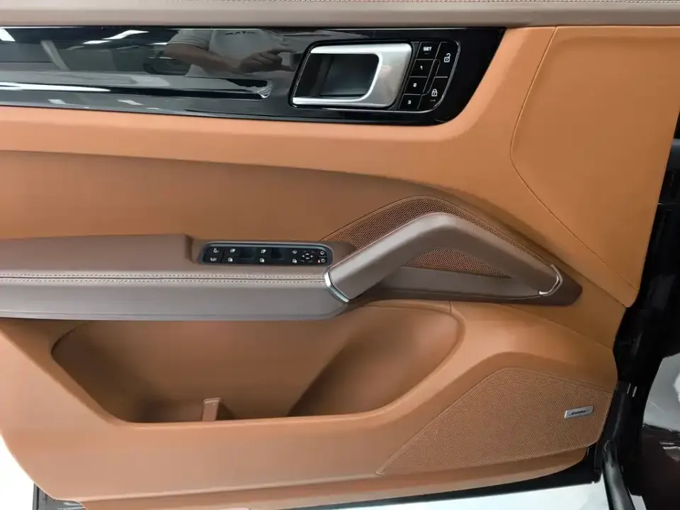 Porsche Cayenne Hybrid