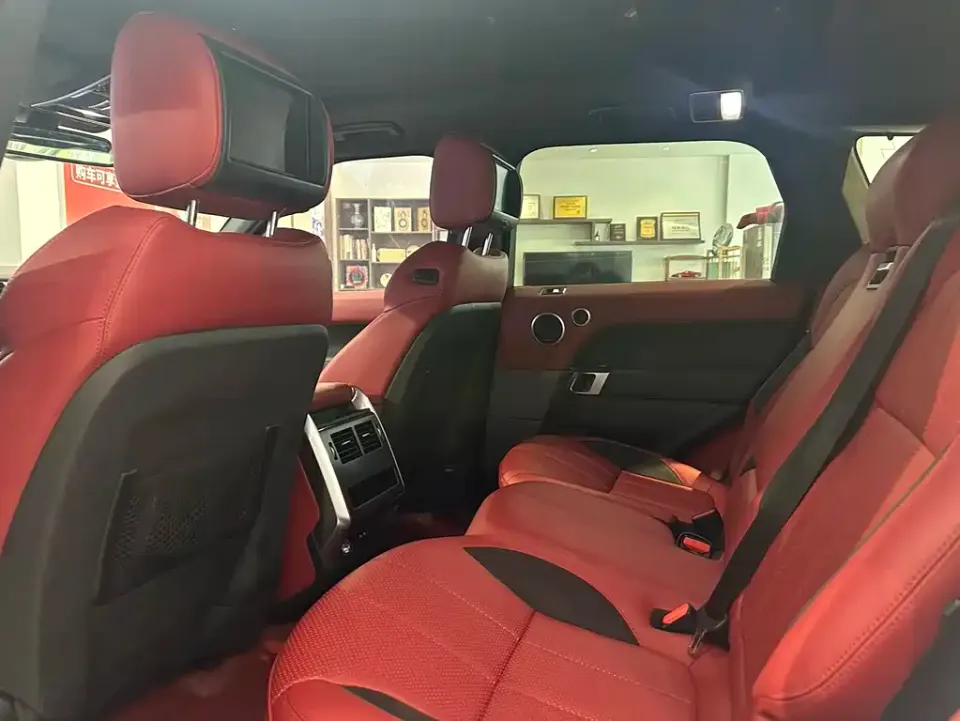 Land Rover Sport