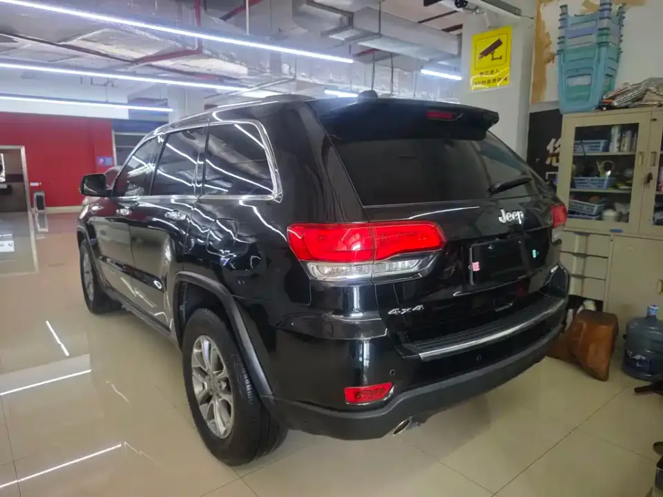 Jeep Grand Cherokee (Import)