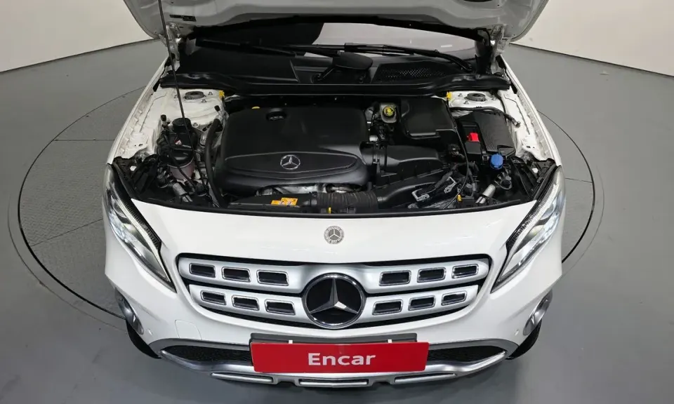 Mercedes-Benz GLA-Class