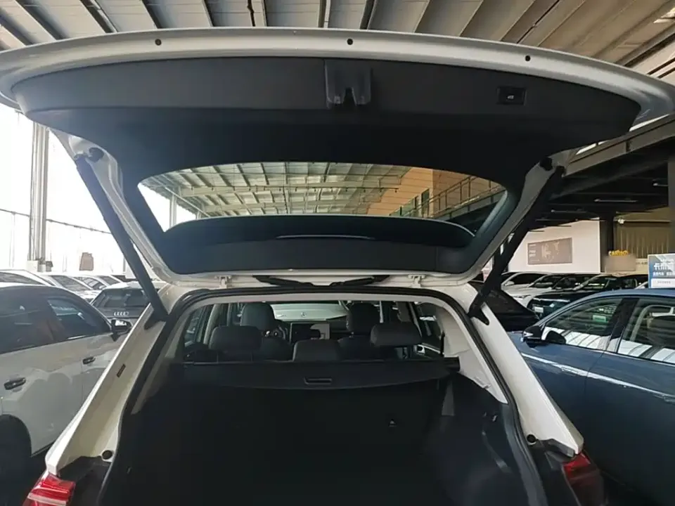 Volkswagen Tiguan L PHEV