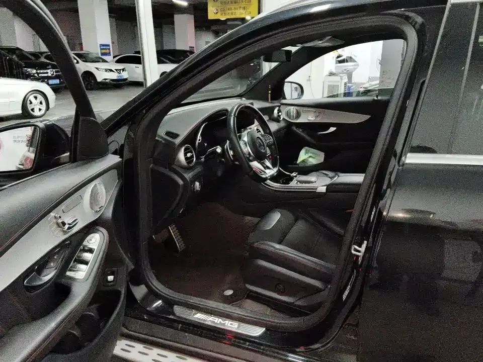 Mercedes-Benz GLC AMG