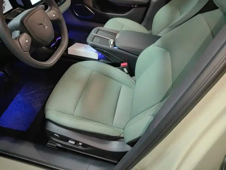 Hongqi Hongqi EH7