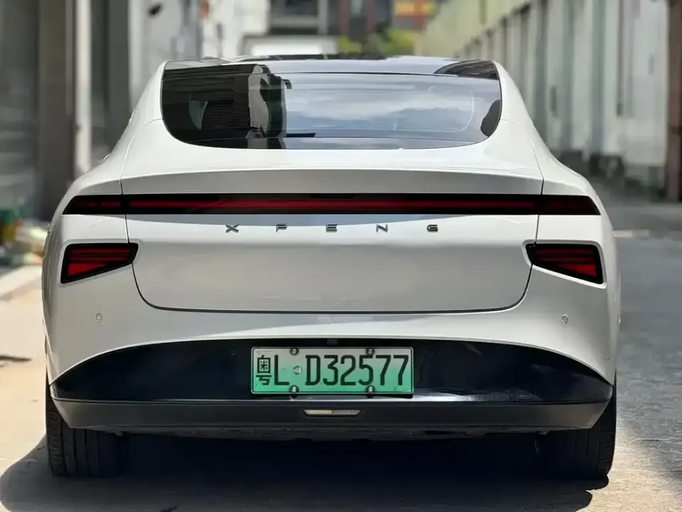 Xpeng P7