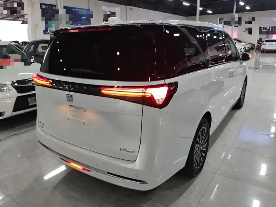 Buick GL8 Hybrid