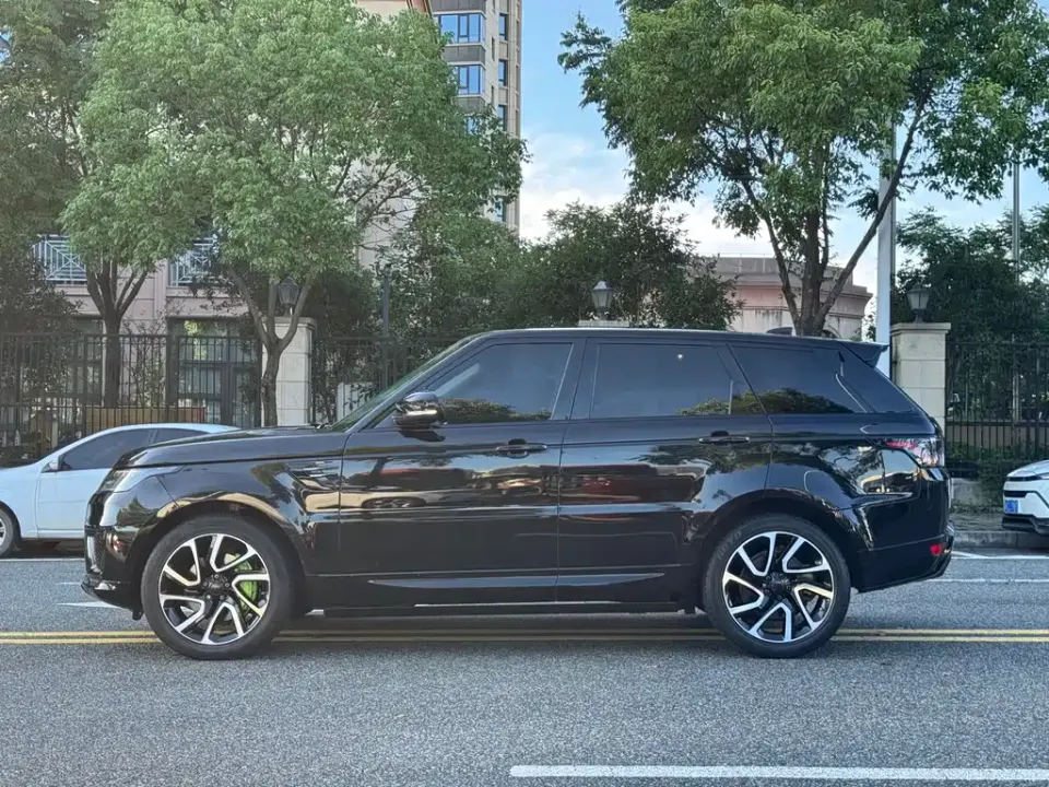 Land Rover Sport