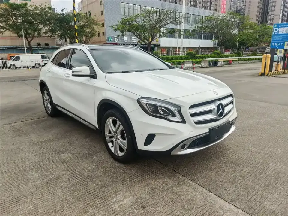 Mercedes-Benz GLA