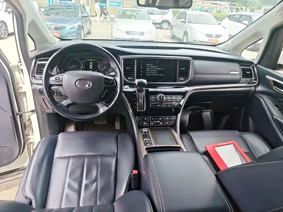 GAC Trumpchi M8
