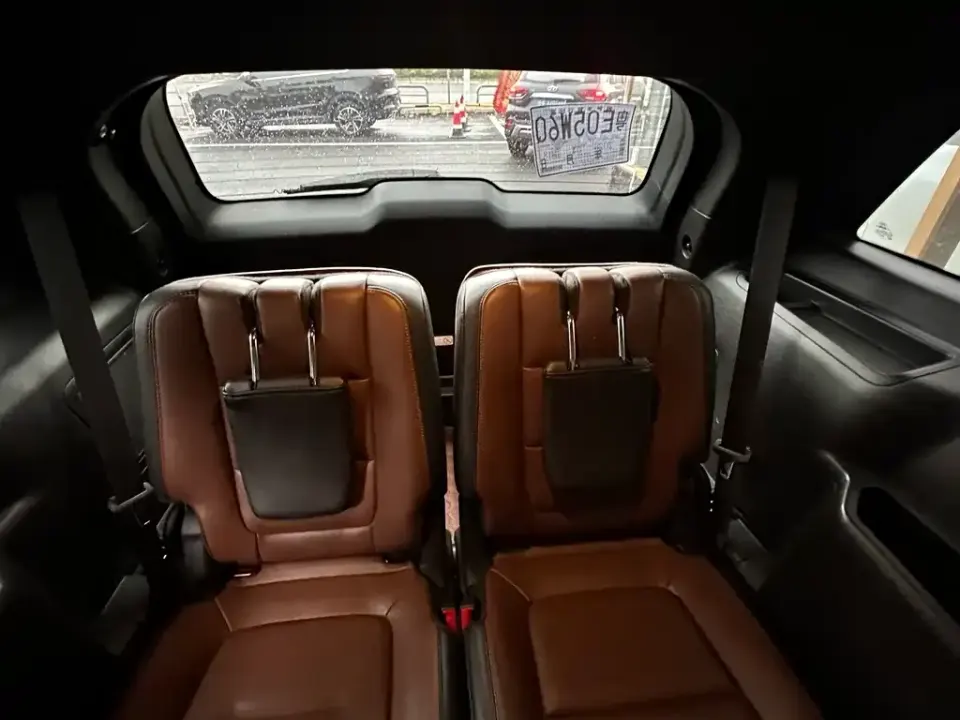 Ford Explorer (Import)