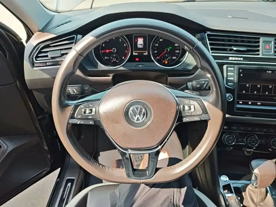 Volkswagen Tiguan L