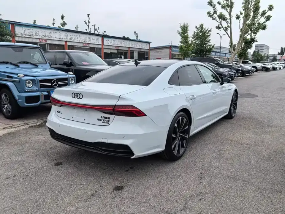 Audi A7L