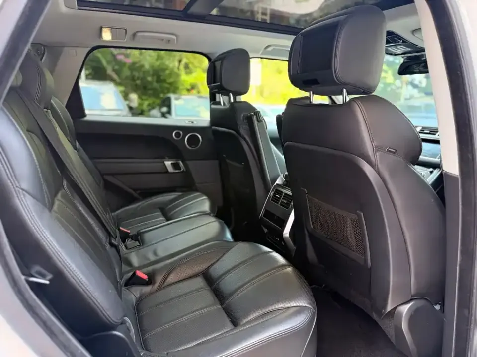 Land Rover Sport