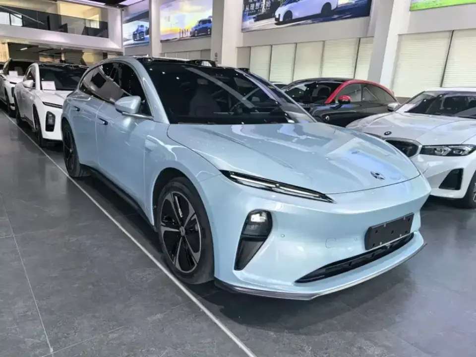 Nio ET5T