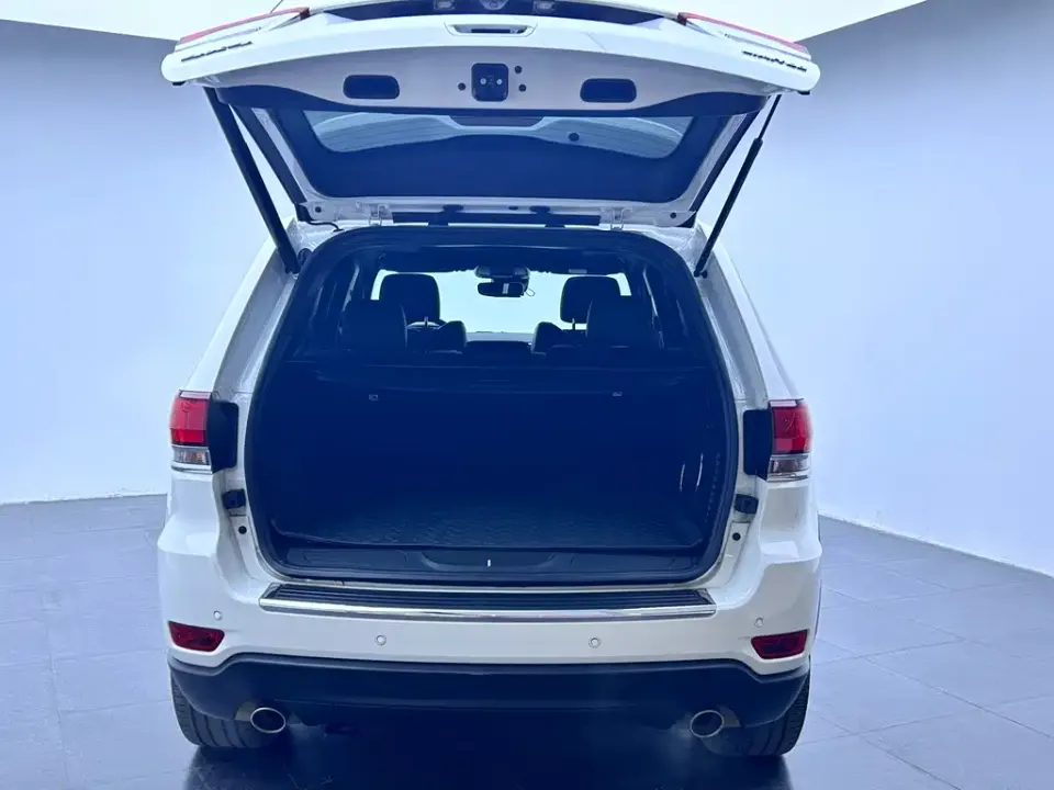 Jeep Grand Cherokee (Import)