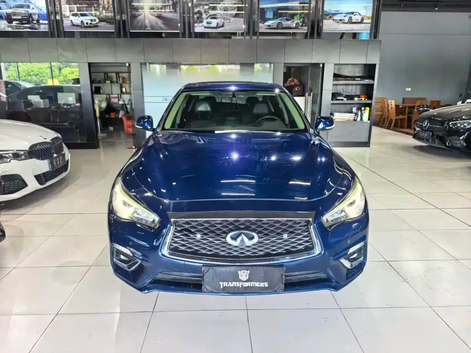 Infiniti Q50L