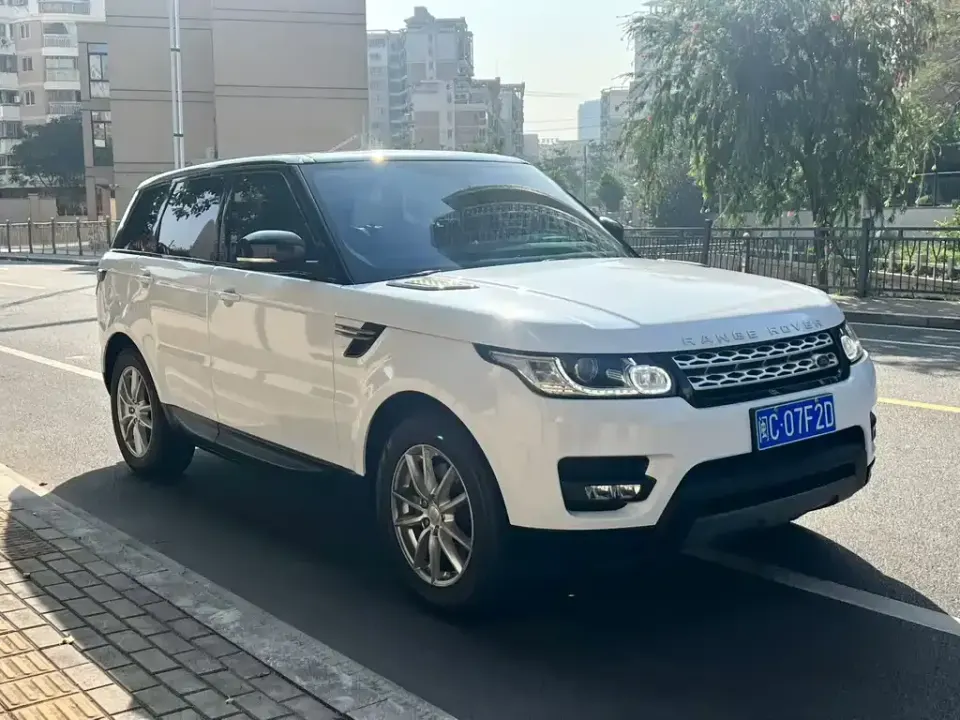 Land Rover Sport