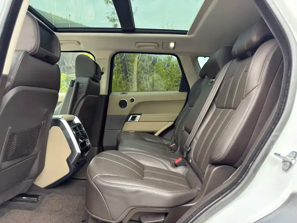 Land Rover Sport