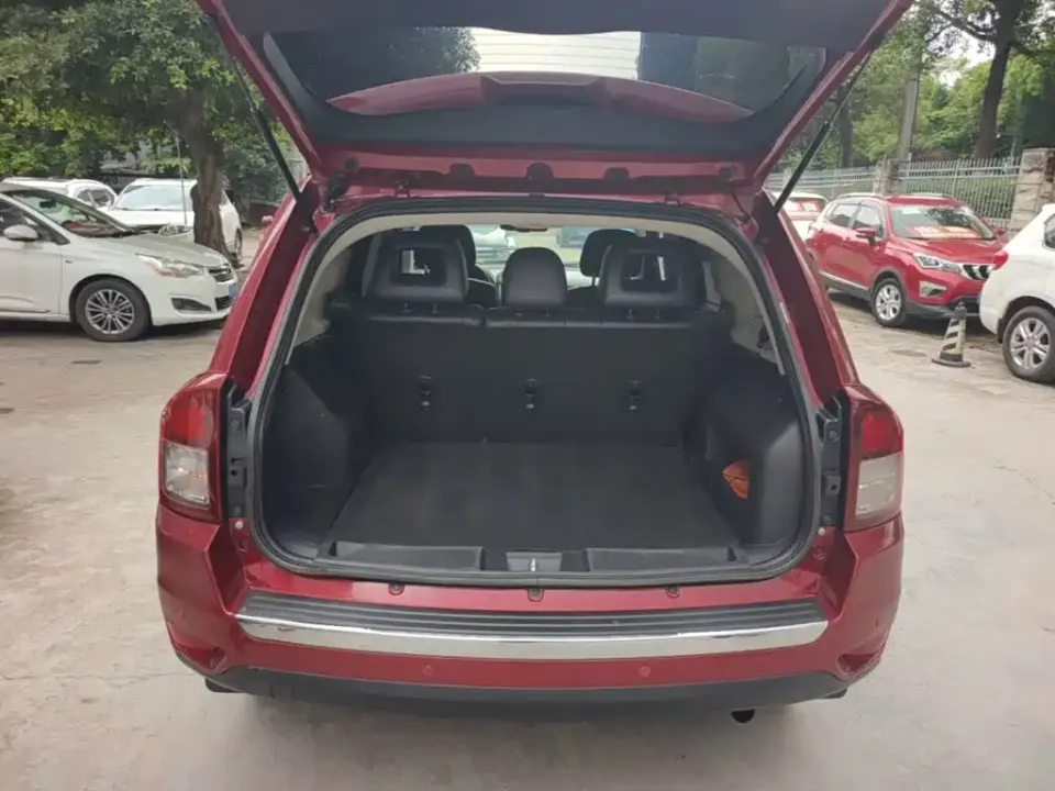 Jeep Compass (Import)
