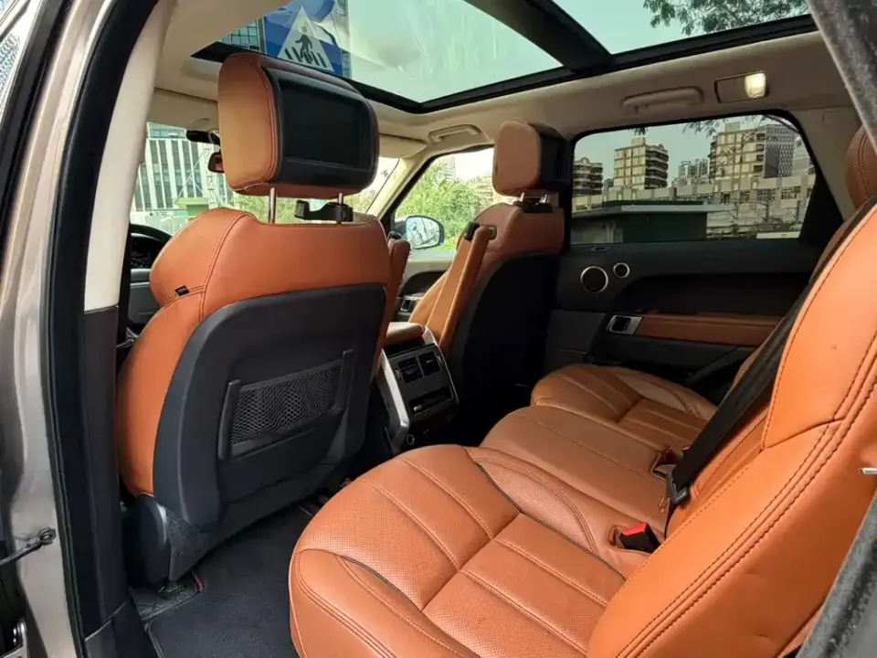 Land Rover Sport