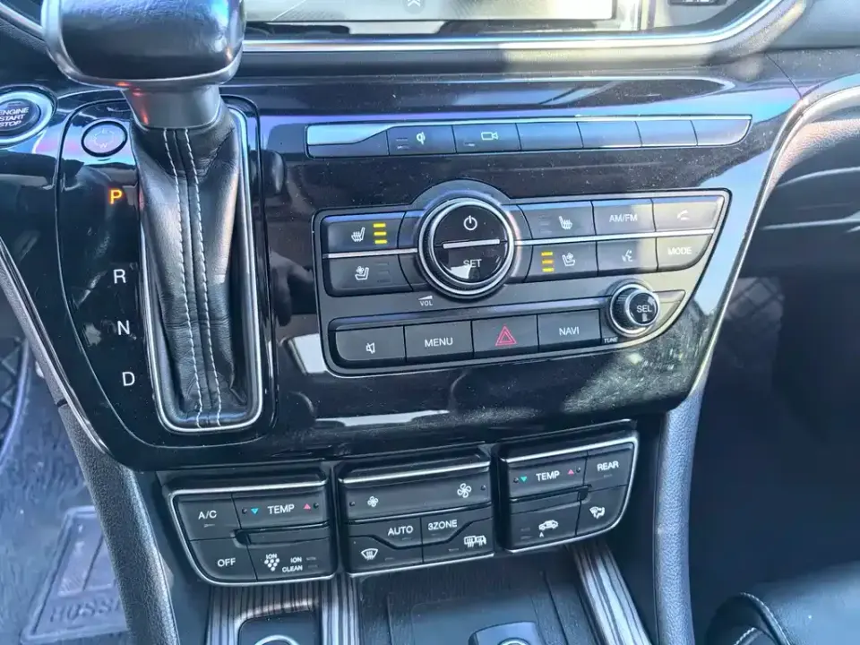 GAC Trumpchi M8