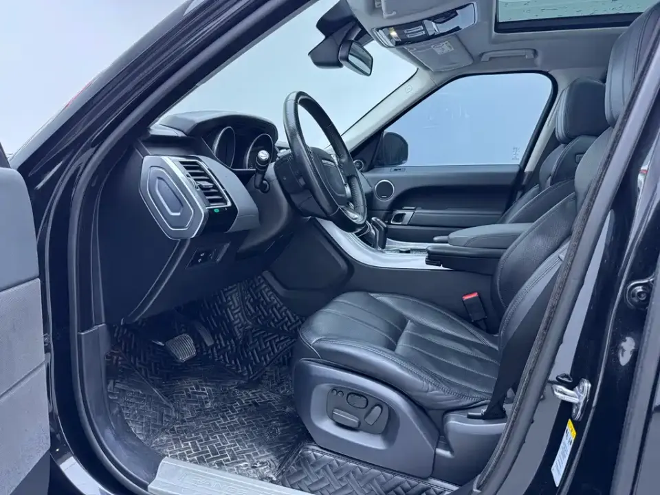 Land Rover Sport