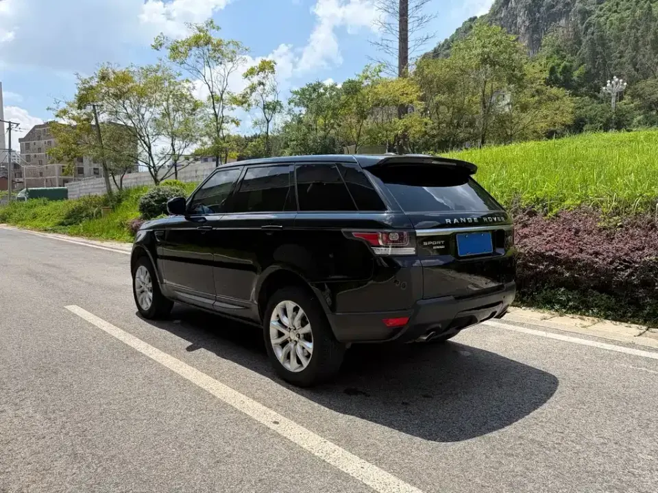 Land Rover Sport