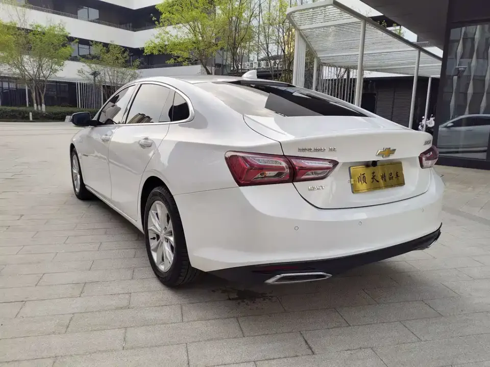 Chevrolet Malibu XL