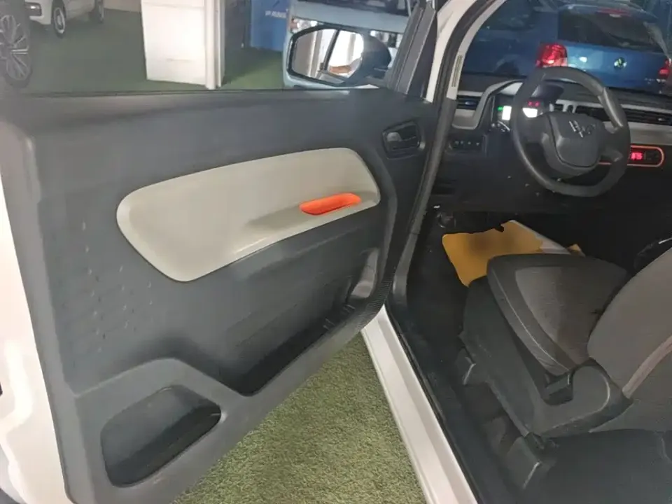Wuling MINIEV
