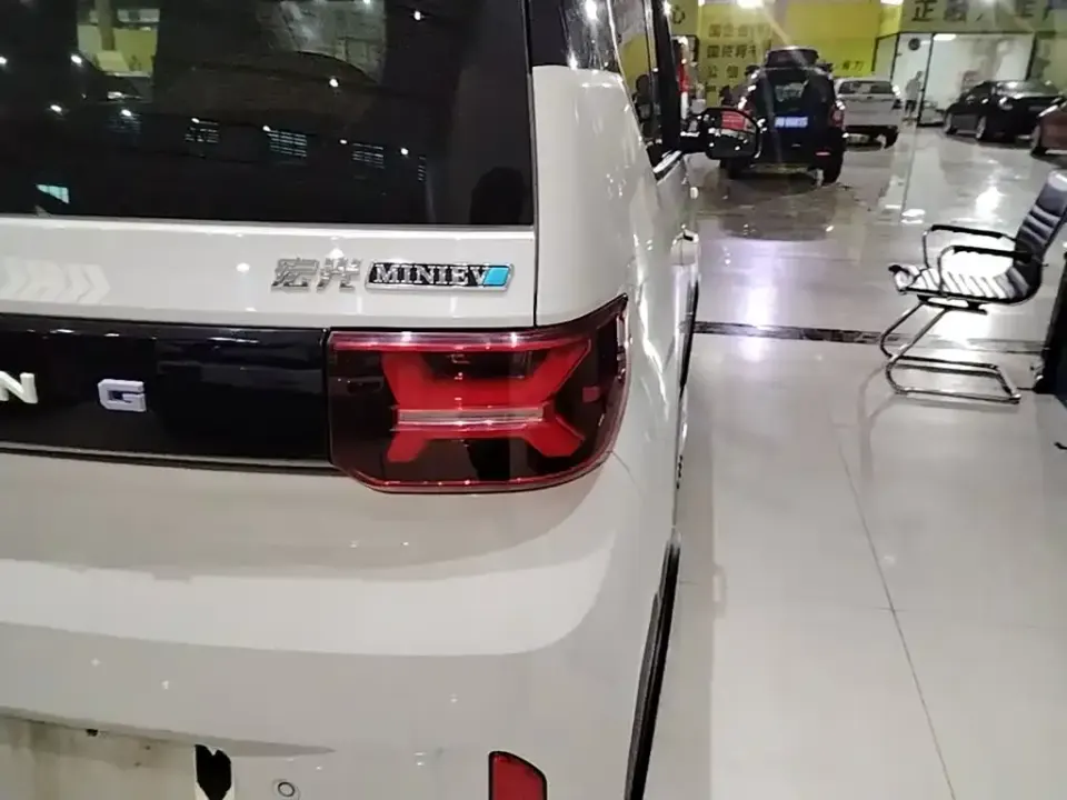 Wuling MINIEV