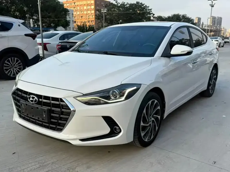 Hyundai Elantra